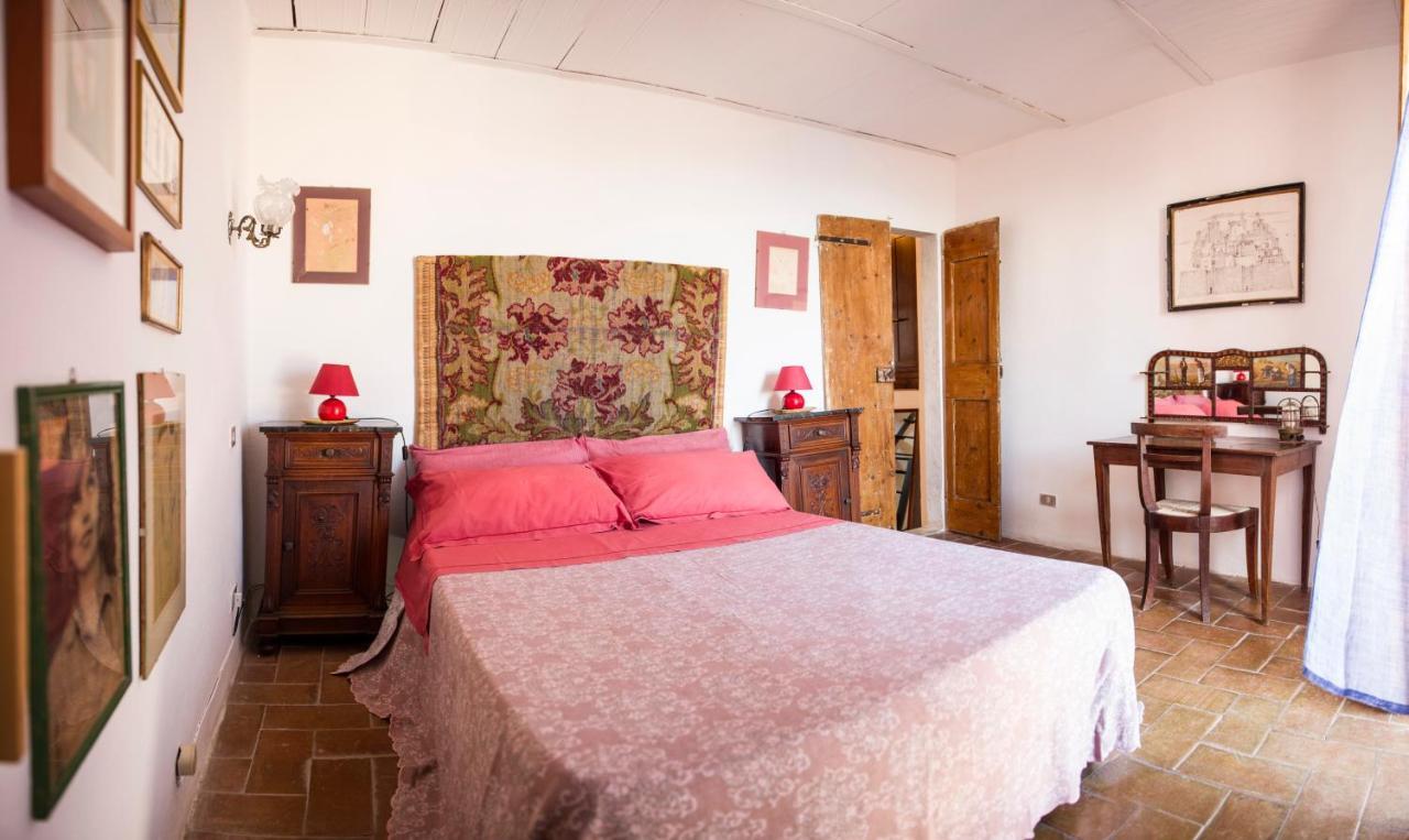 Borgo Antico - Torre Pugliola Apartment เลริชี ภายนอก รูปภาพ
