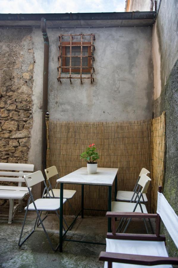 Borgo Antico - Torre Pugliola Apartment เลริชี ภายนอก รูปภาพ